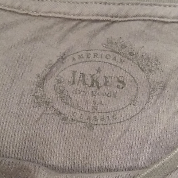 💕 long-sleeved t-shirt by Jake's size small - Picture 4 of 6